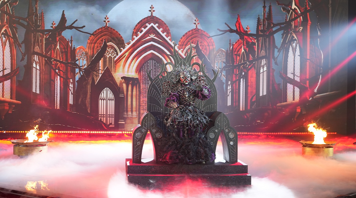 Mask Singer La sorcière.jpg Mask Singer La sorcière