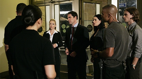 Esprits criminels S3 Sept secondes.jpg Esprits criminels S3 Sept secondes.jpg